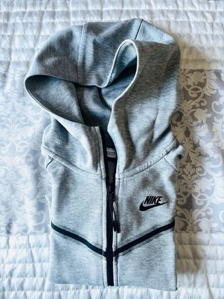 Chaqueta Nike Tech Fleece Gris Talla XS