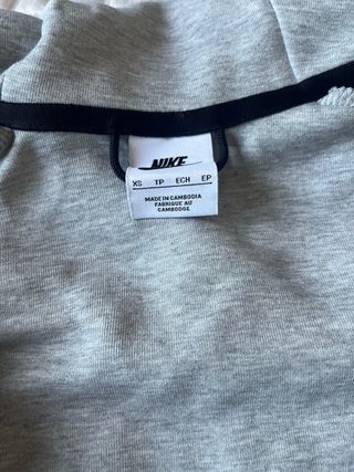 Chaqueta Nike Tech Fleece Gris Talla XS