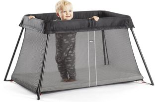 Cuna de Viaje BabyBjörn Light + Sábana