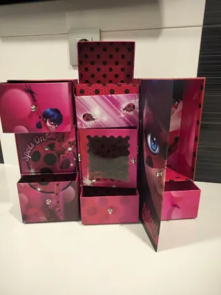 Joyero armario - organizador LadyBug