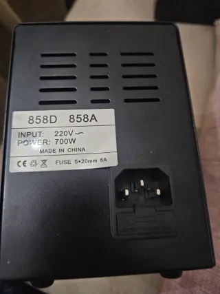 Estación de soldadura aire caliente 858D