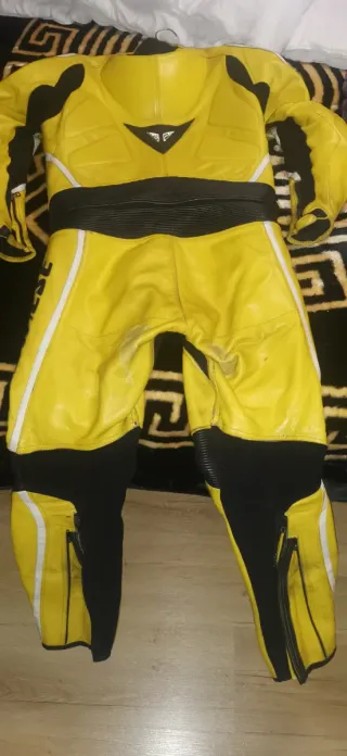 Traje de moto Dainese amarillo y negro