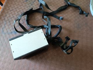 Fonte de Alimentação Great Wall 750W Semi-Modular