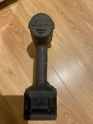 Tornillo de impacto Wurth con batería