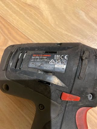 Tornillo de impacto Wurth con batería