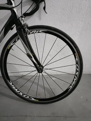 Bicicleta de carretera: Specialized Roubaix