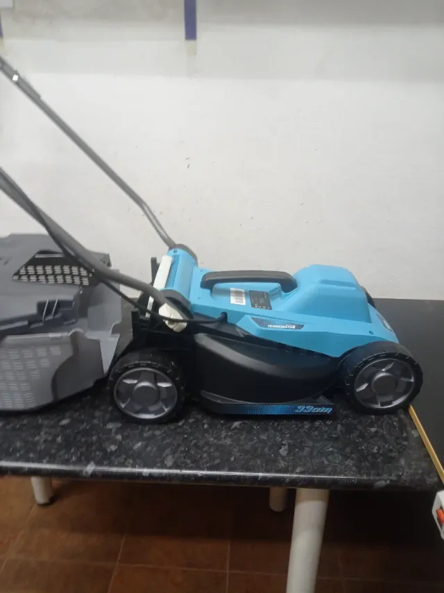 Cortacésped Cecotec Terrenator 330 Flex