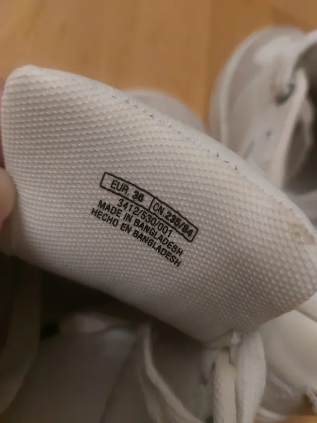 Zapatillas niño Zara  talla 36