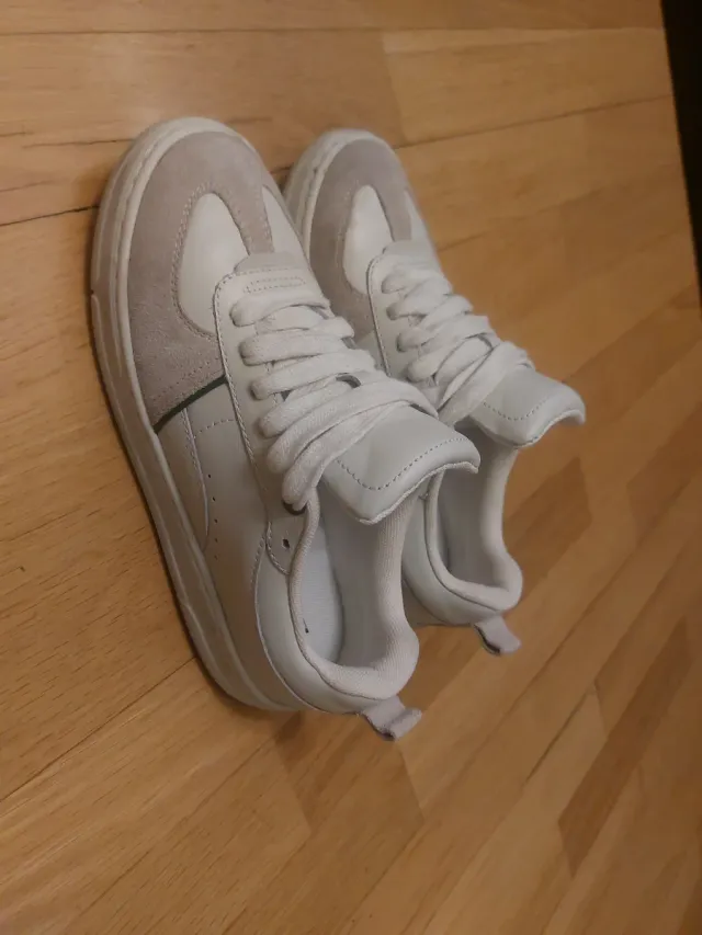 Zapatillas niño Zara  talla 36