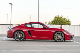 Porsche 718 Cayman GTS - Buckets Carbono.