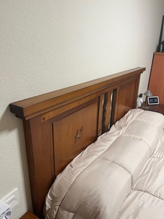 Habitación completa(cabecero+mesas+comoda+espejo+z