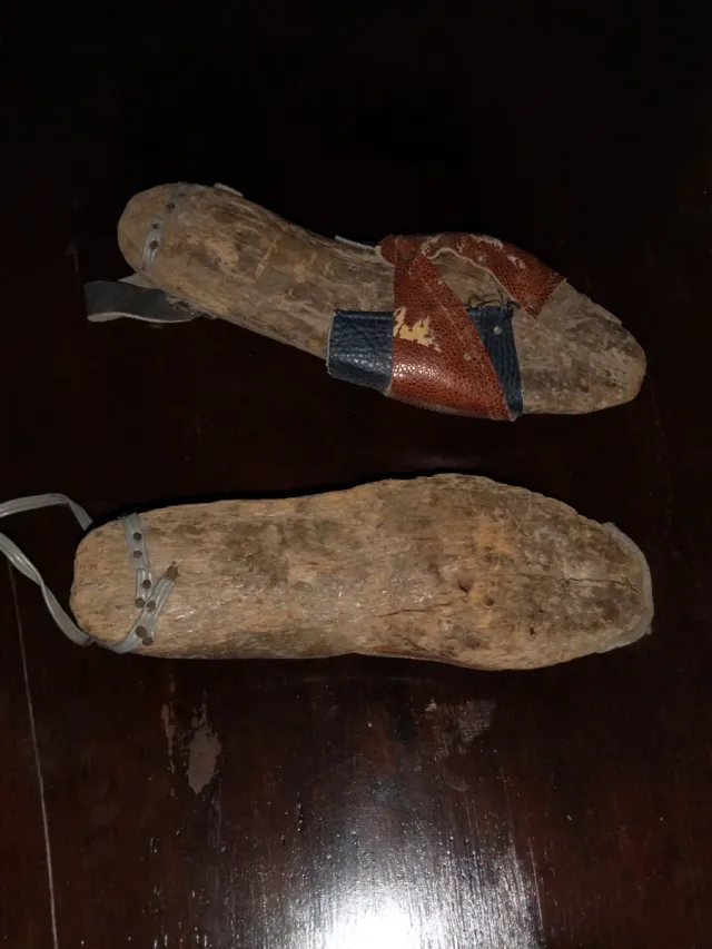 Hormas de zapato antiguas de madera