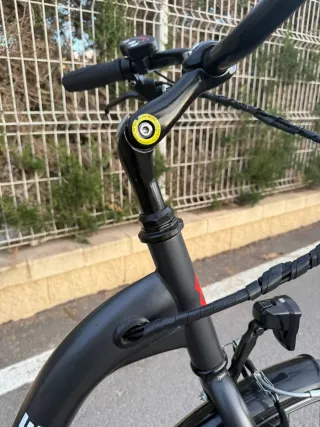 Bici Eléctrica TOPLIFE Negra