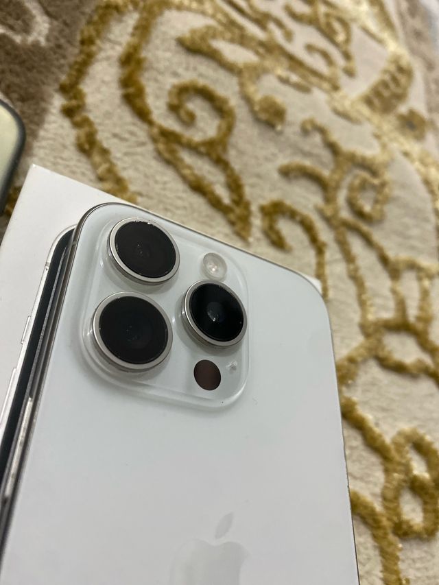 iPhone 15 Pro 128GB IN PERFETTO STATO