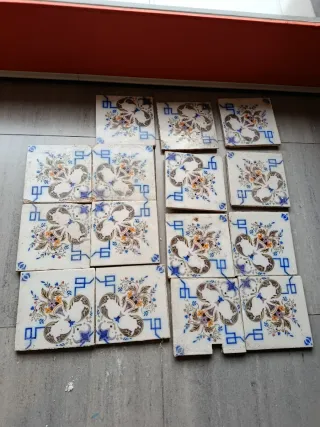 16 Azulejos Antiguos Decorados