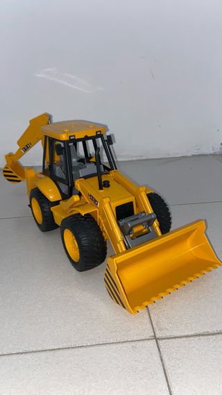 Excavadora JCB 4CX Amarilla