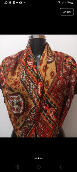 Sciarpa Laura Biagiotti Made in Italy