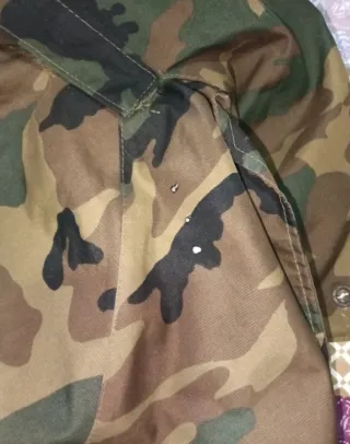 Chaqueta militar camuflaje