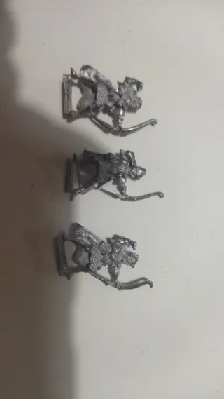 Sombríos altos elfos