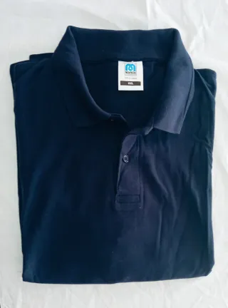 POLO DE HOMBRE AZUL MARINO.