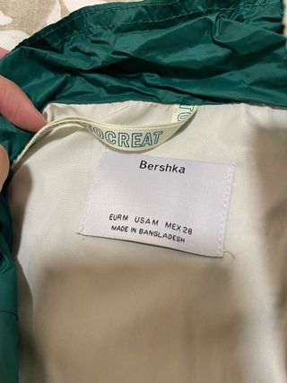 Chaqueta Cortavientos Animal Print Verde Beige