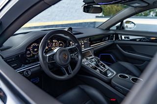 Porsche Panamera ST 4 Ehybrid.