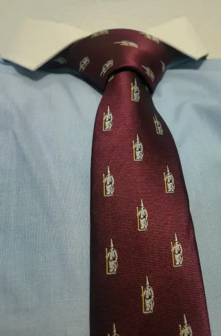 Corbata Nazarenos Burdeos