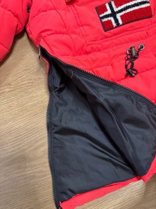 Anorak Geographical Norway Rojo y Negro