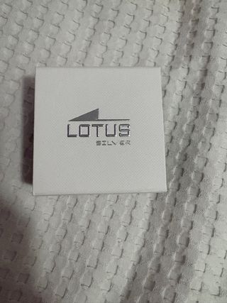 Pendientes Lotus Silver estrellas plata de ley