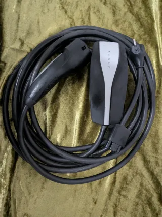 Tesla Mobile Connector 32A 7KW