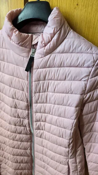 Chaqueta rosa palo acolchada nueva
