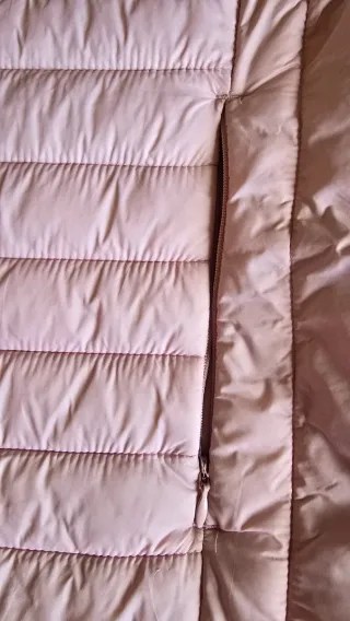 Chaqueta rosa palo acolchada nueva