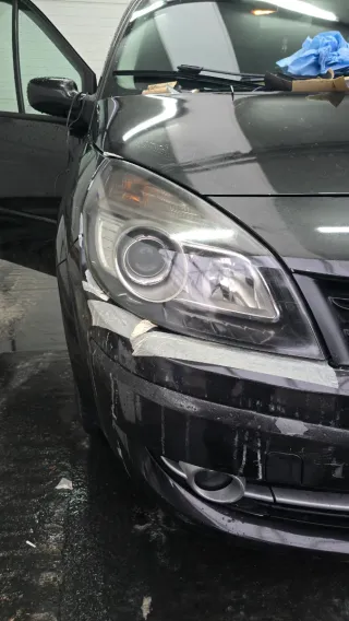 Pulido de faros de coche