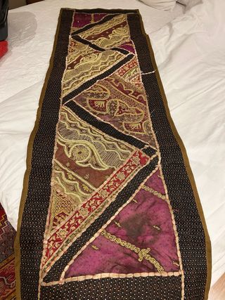 Tovaglia realizzata con tessuti antichi