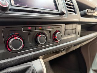 Volkswagen Transporter Furgón Largo TA 2.0 TDI 110