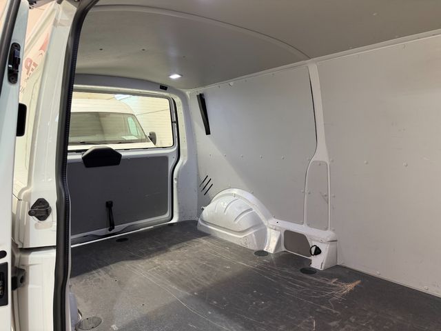 Volkswagen Transporter Furgón Largo TA 2.0 TDI 110