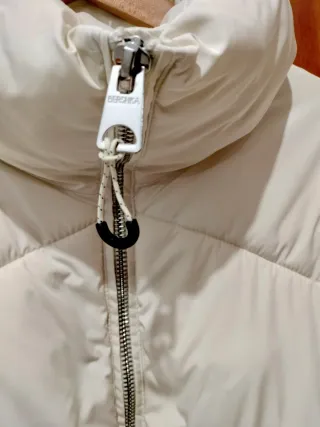 Chaqueta acolchada crema mujer