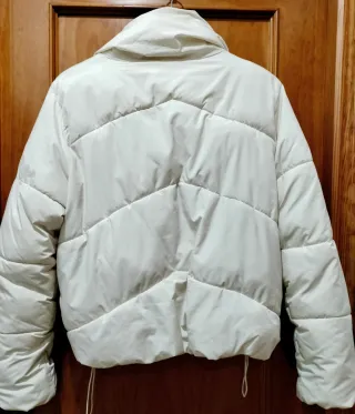 Chaqueta acolchada crema mujer