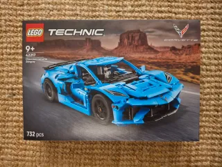 LEGO TECHNIC 42217 CHEVROLET CORVETTE STINGRAY