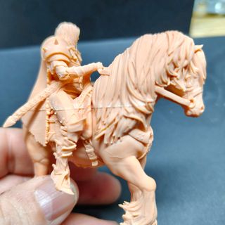 FIGURA FANTASIA CABALLERO OSCURO A CABALLO