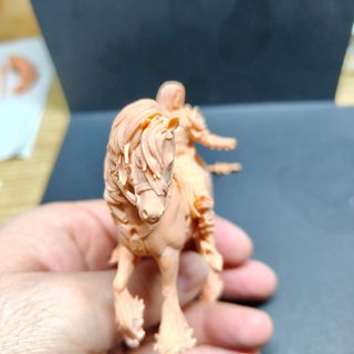 FIGURA FANTASIA CABALLERO OSCURO A CABALLO