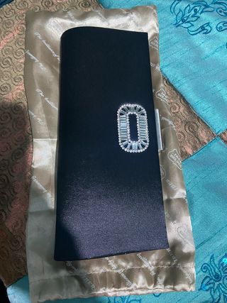 Bolso de fiesta negro con pedrería