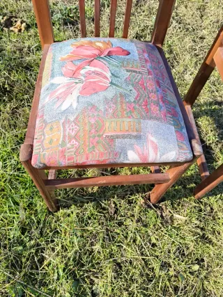 Juego de 2 sillas de madera