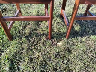 Juego de 2 sillas de madera