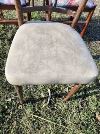 Juego de 2 sillas de madera