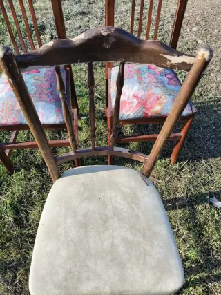 Juego de 2 sillas de madera