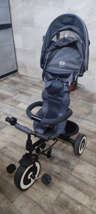 Triciclo infantil gris
