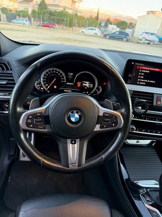 BMW X4 M40d