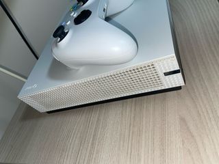 Xbox One S + Controller + Giochi