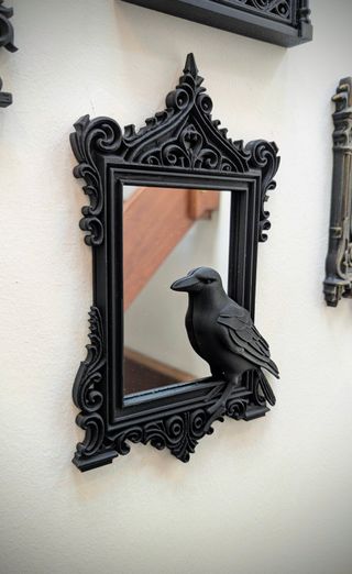 Espelho Gótico Corvo Moldura Ornamentada